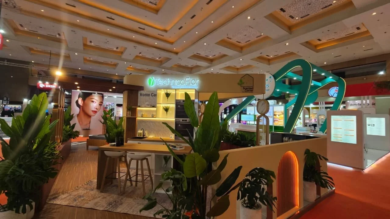 Immersive exhibition booth interior